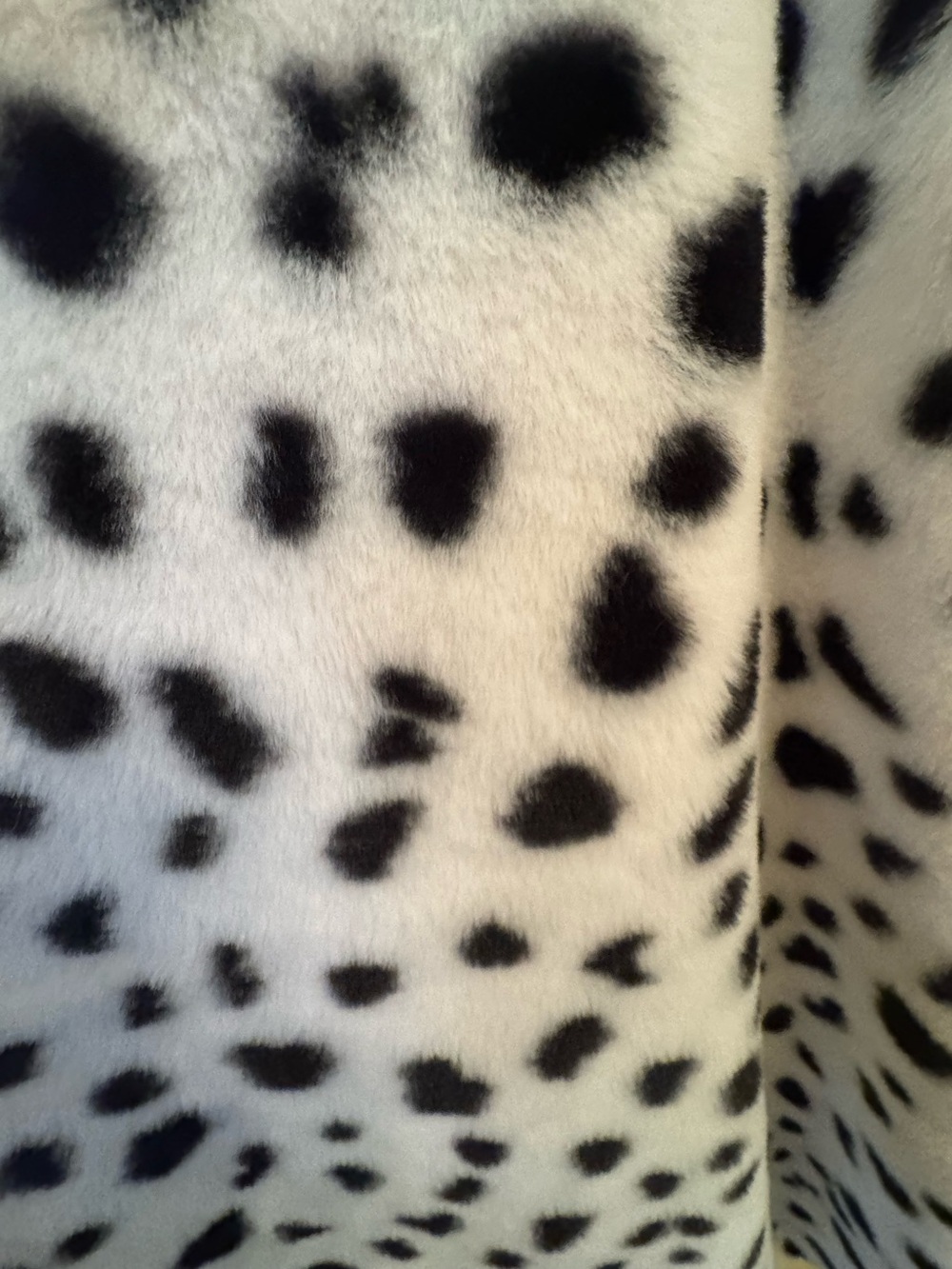 Cruella Deville Dalmatian Print Shawl Wrap Costume - Picture 3 of 4